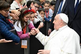 Salud, Papa: ‘El sufrimiento y el amor son dos temas que nos examinan’

Salud, Papa: ‘El miedo margina al sufrimiento, pero el amor nos somete a examen’