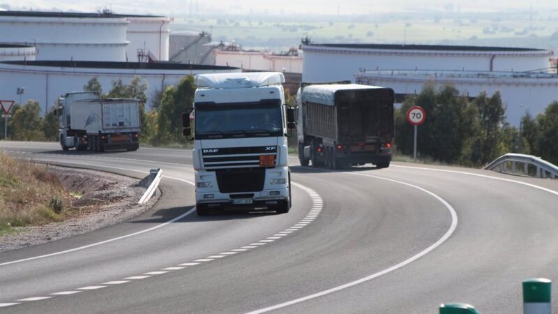 Solicitan 4 millones más a Transportes para renovar flotas de camiones