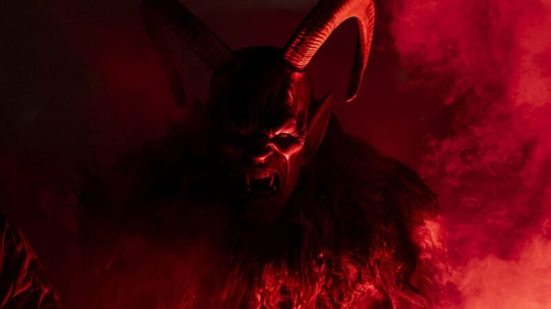 VIDEO: El diablo camina por las calles de Austria