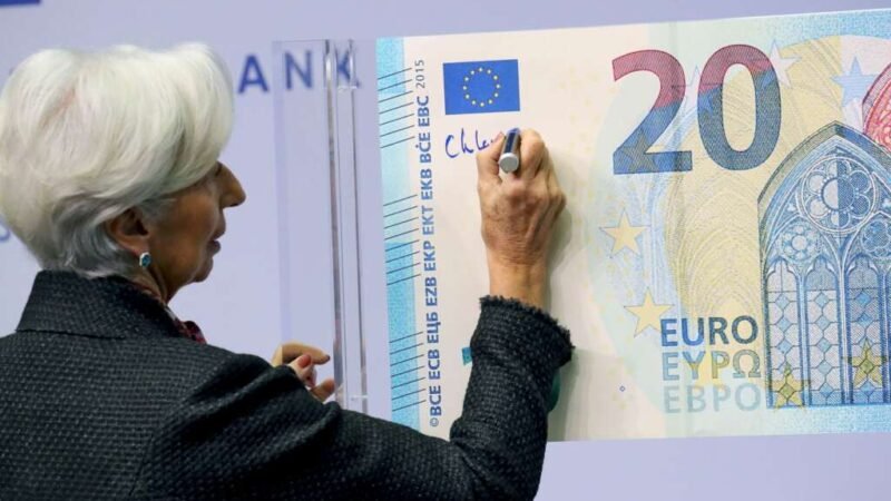 La economía de la eurozona sigue en contracción en diciembre