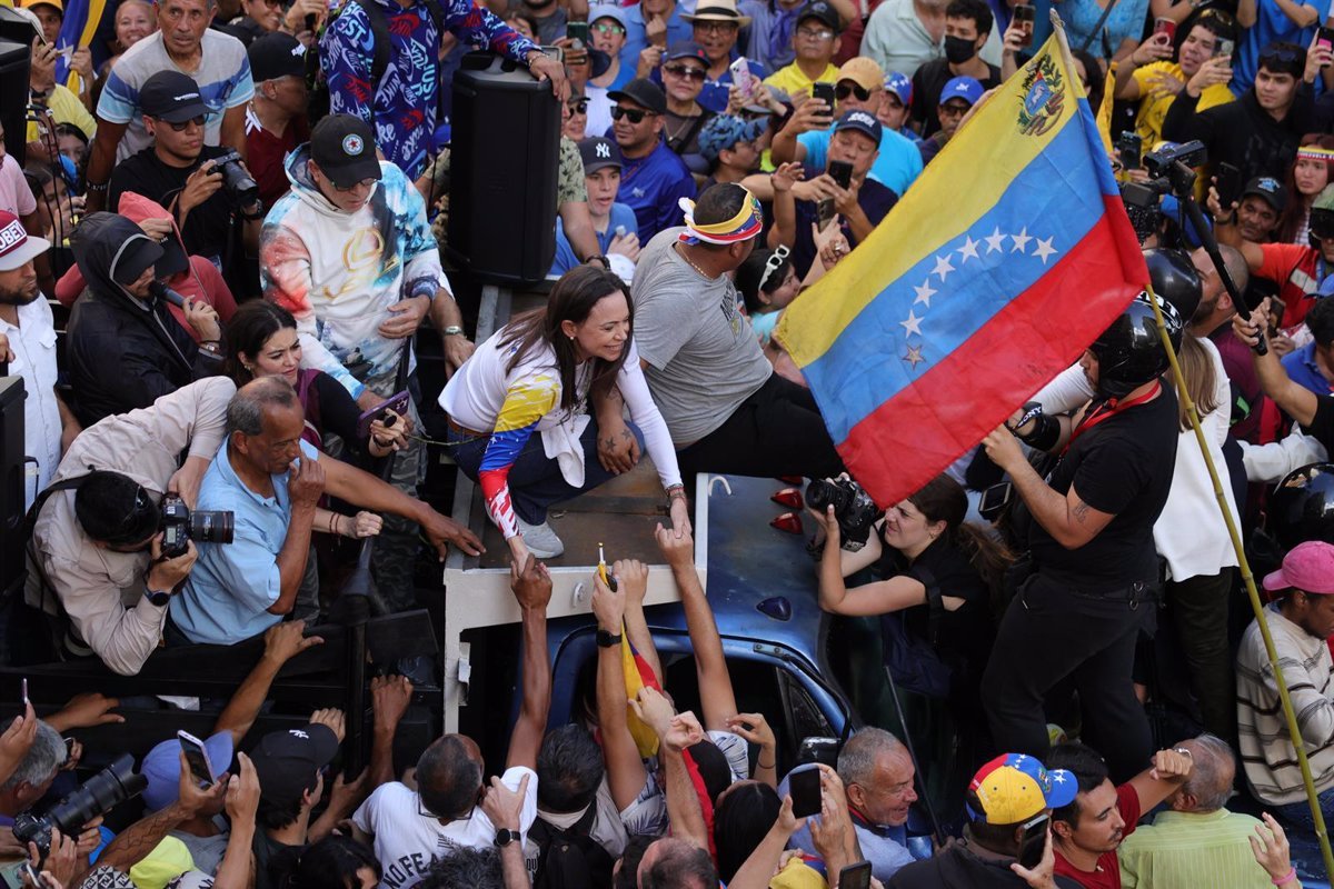 Anuncian liberación de opositor venezolano por equipo de María Corina Machado