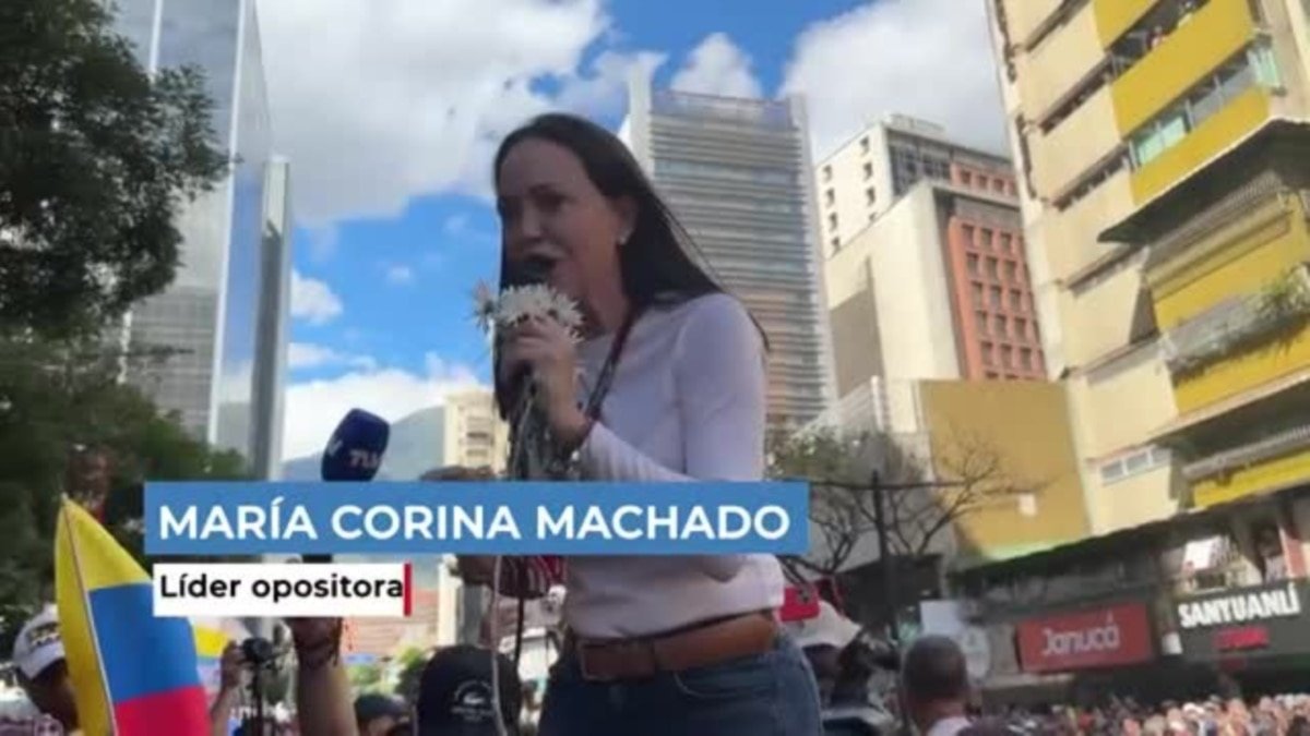 María Corina Machado se une a las protestas en Caracas