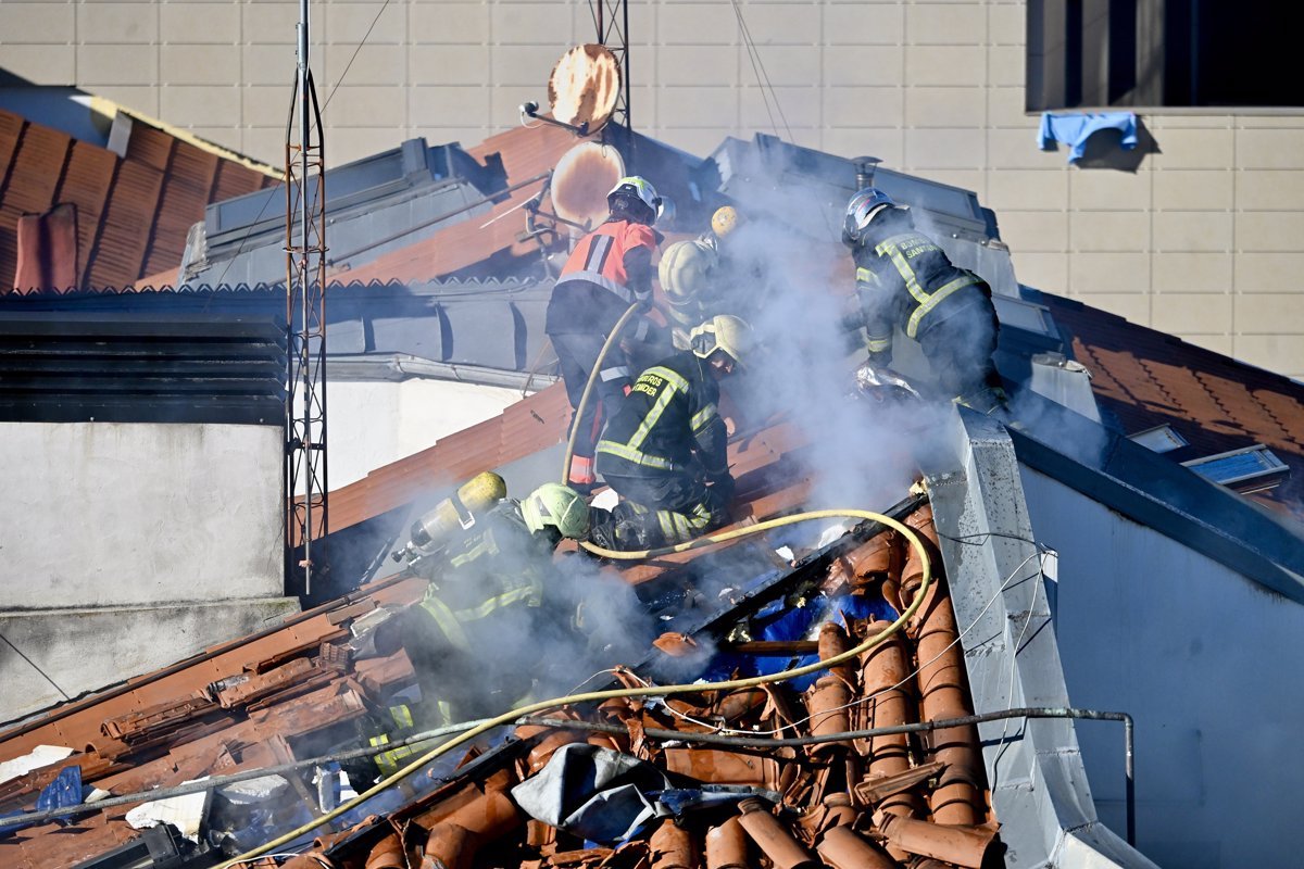 Incendio en piso de Santander deja dos muertos y dos heridos