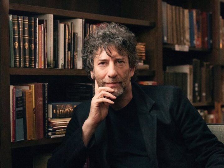 Neil Gaiman defiende al autor acusado de agresión sexual.