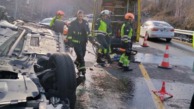 Accidente en carretera del Huerna deja cinco heridos cerca de Argayo