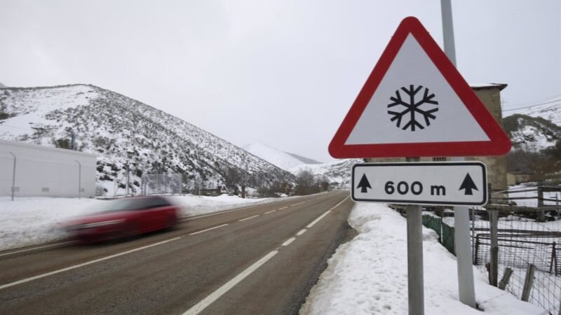 Alerta naranja en León y amarilla en Burgos, Palencia y Zamora por nieve