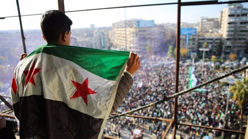 Apoyo a la reconstrucción de Siria y protección de minorías, como los kurdos.