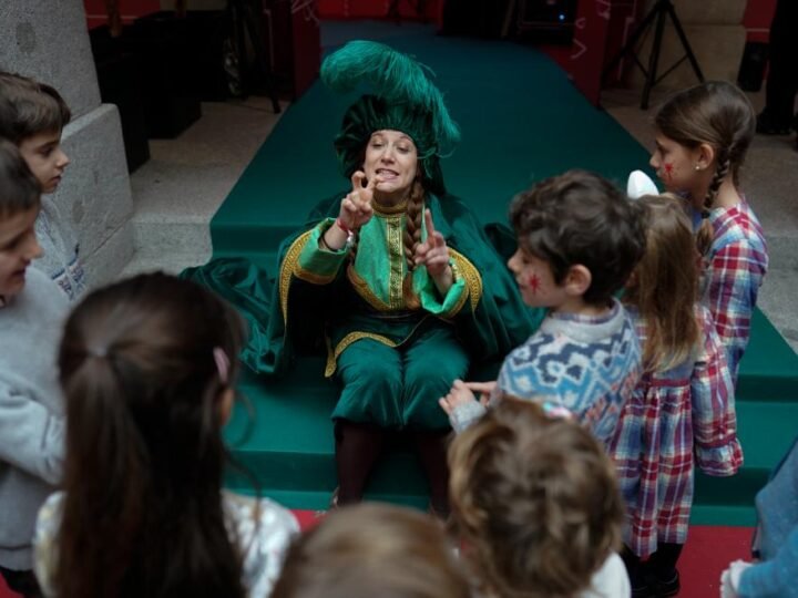 Atención especial a los niños en la Cabalgata de Reyes en Madrid