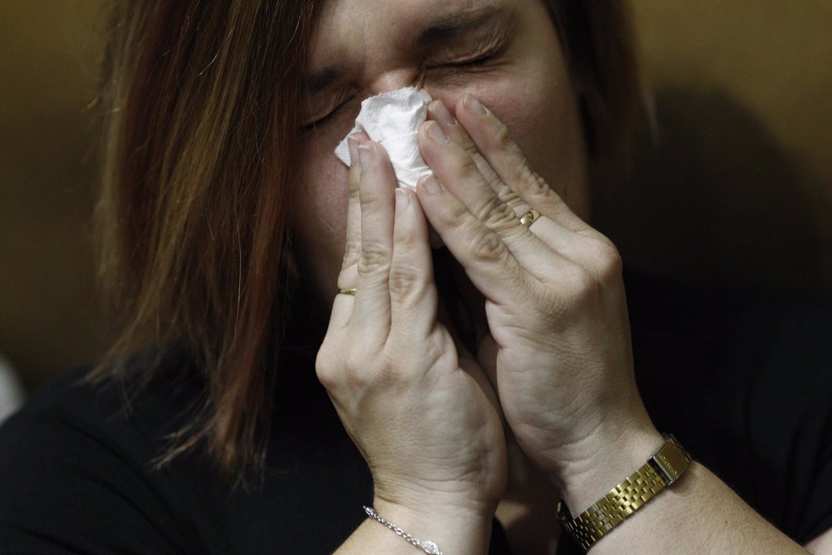 Aumento de casos de gripe y pronóstico de pico próximo.