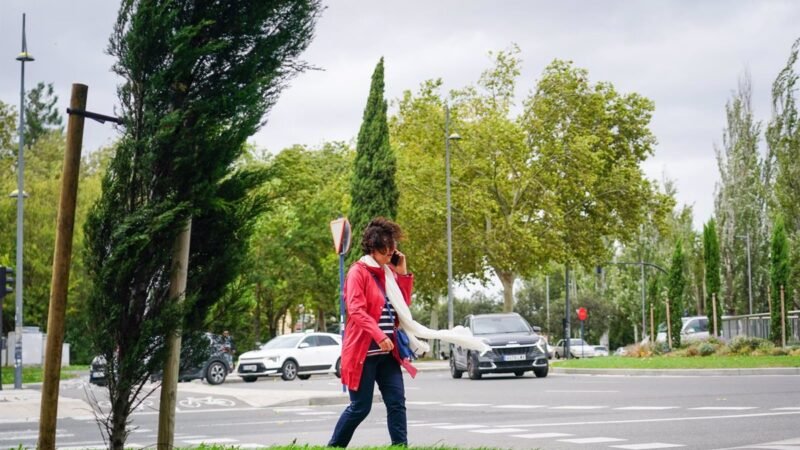 Aviso amarillo por vientos fuertes en La Rioja durante todo el domingo.