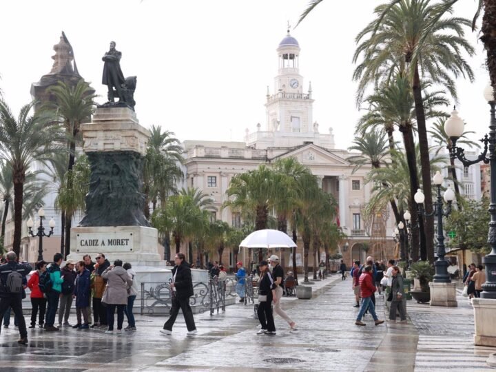 Avisos amarillos por lluvias y tormentas en Cádiz y Sevilla por la tormenta Garoé