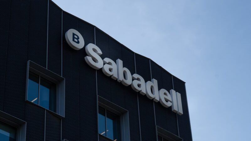 Banco Sabadell anuncia planes de pensiones con ventajas fiscales