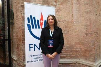 Barbara Mangicalli confirma presidente de órdenes en Federación de Enfermería