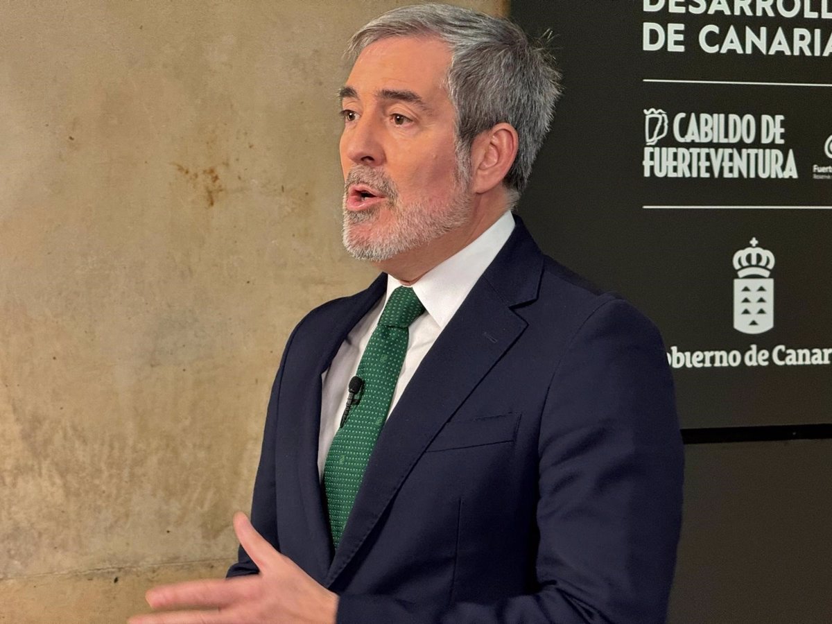 Clavijo pide unidad y critica al Estado por no entender a Canarias