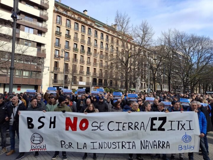 Creación de grupo de trabajo para futuro de fábrica en Esquíroz