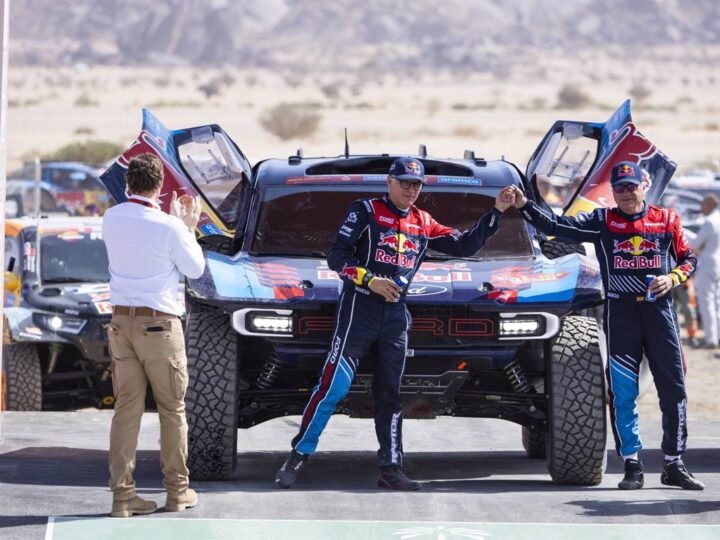 Cristina Gutiérrez destaca en la primera etapa y Sainz triunfa en la victoria de Chicherit.