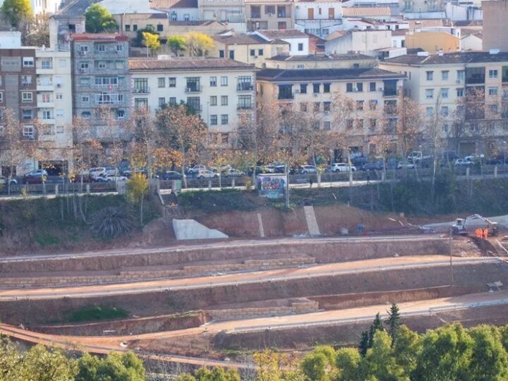 Críticas ecologistas al impacto de las obras en Parque del Príncipe, Cáceres