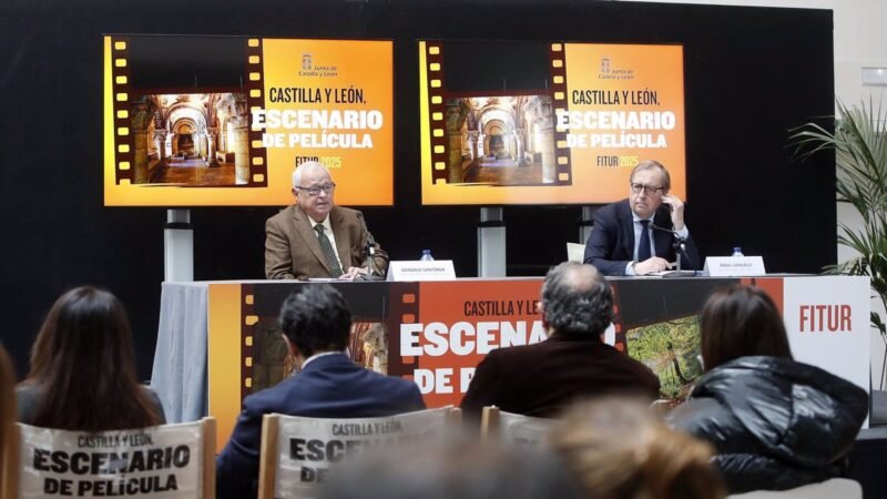 CyL se destaca en Fitur con un «set de cine» en un «ágora» de 900 m2