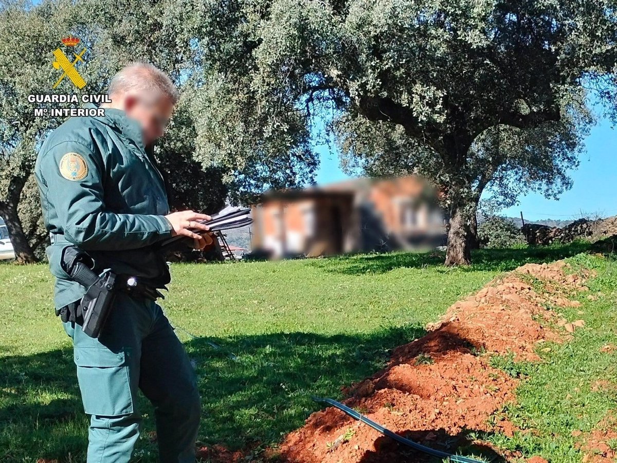 Diez personas investigadas en Torre de Santa María por delincuencia urbanística