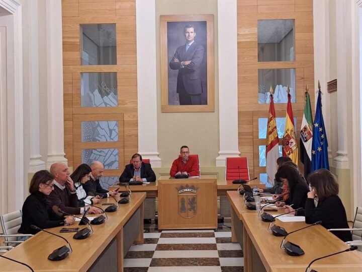 El Ayuntamiento de Cáceres finaliza proceso de estabilización laboral con 55 plazas.