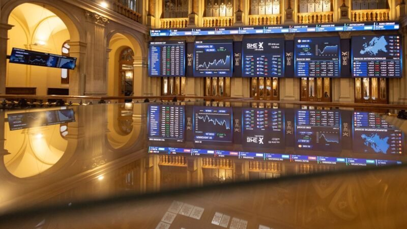 El Ibex 35 alcanza los 11.900 puntos tras subir un 0,86%