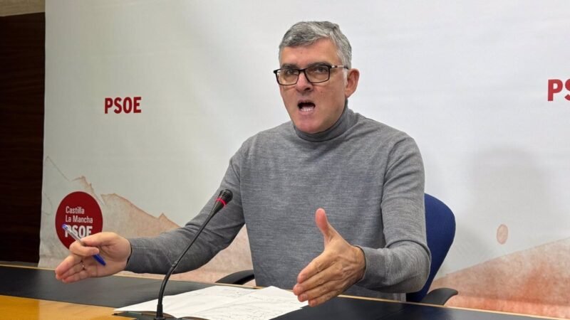 El PSOE niega haber interrumpido la negociación del Estatuto: «Los acuerdos están firmados»