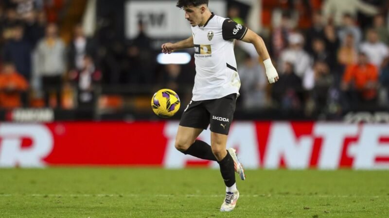 El Valencia avanza a octavos de final de la Copa Elda. Valencia avanza en Copa Elda