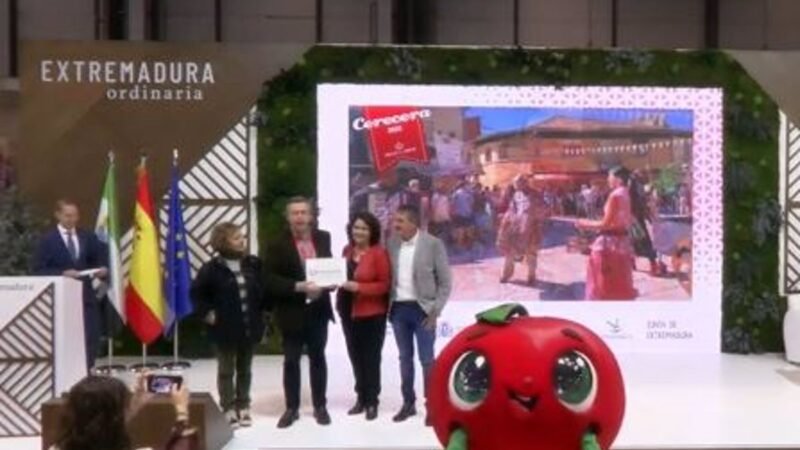 El Valle del Jerte muestra en Fitur el «color rojo» y la «vida» de las fábricas de cerezas