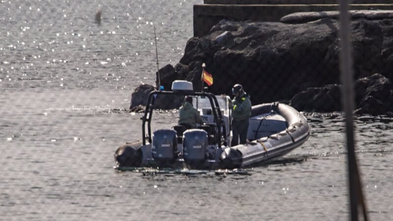 Encuentran cuerpo de migrante en Ceuta con aletas y traje de neopreno