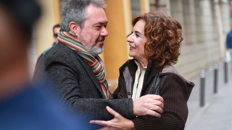 Espadas se une a Montero por un PSOE-A unido y fuerte: «Siempre aquí»