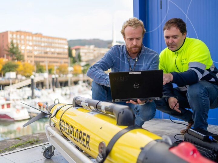 Estudio de procesos en ecosistemas marinos vascos con submarinos autónomos.