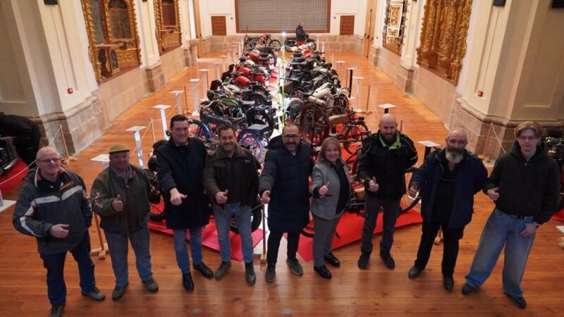 Exposición de motos históricas en Tordesillas con 29 piezas «únicas» presentada por Motauros