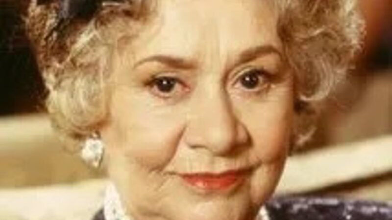 Fallece Joan Plowright, actriz británica ganadora de dos Globos de Oro, a los 95 años