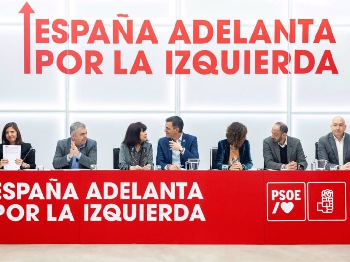 Ferraz agradece dimisión de Espadas y Tudanca en PSOE Andalucía y CyL.