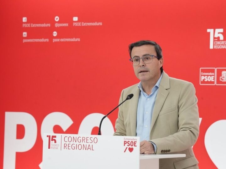 Gallardo cree que el PSOE puede avanzar si se respeta la «línea roja» en memoria e impuestos.