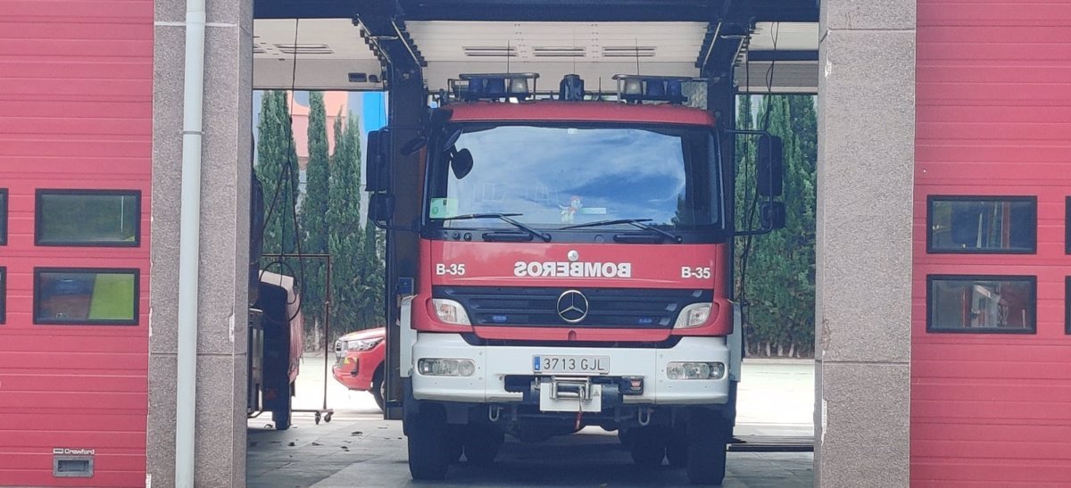 Incendio mixto en la Avenida de la Rioja de Haro