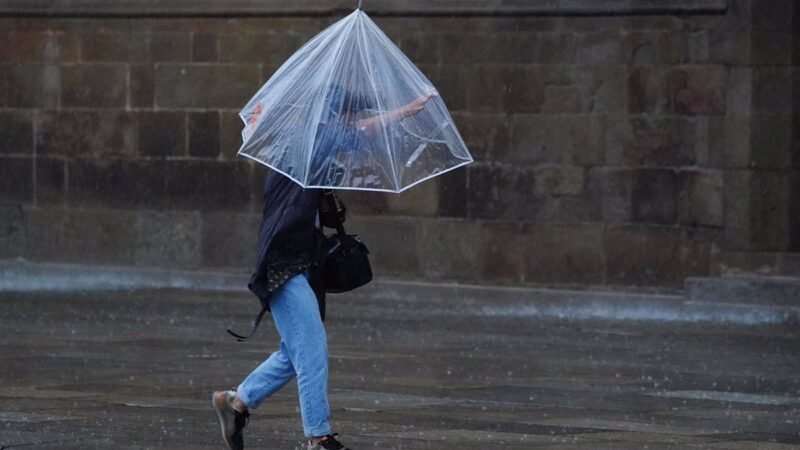 La tormenta «Ivo» reemplaza a «Herminia» y se extiende mañana con lluvias, viento y nieve.