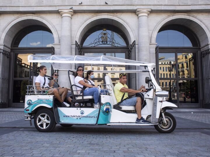 Madrid regulará los tuk tuks mediante un cambio normativo.