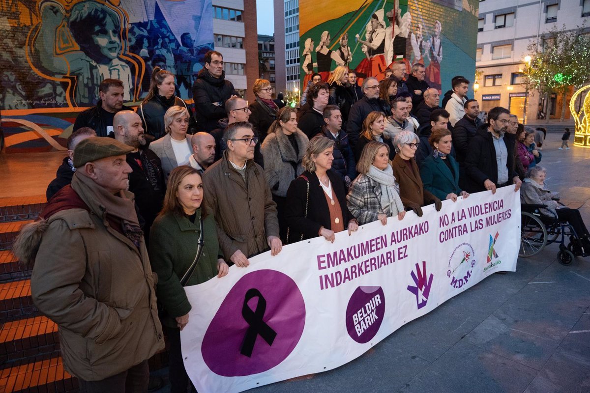 Manifestación en Barakaldo por «asesinato machista» de mujer de 84 años