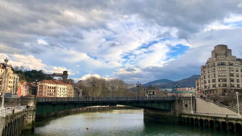 Martes en Euskadi: nubes y calor en ascenso.