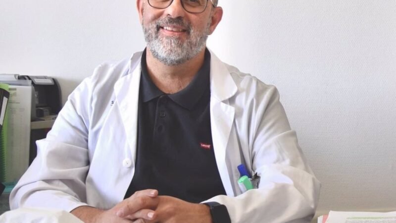 Médico de Albacete contribuye a manual de psicología clínica