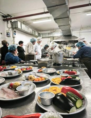 Pacientes en diálisis disfrutan de chefs y menús estelares en Saronno