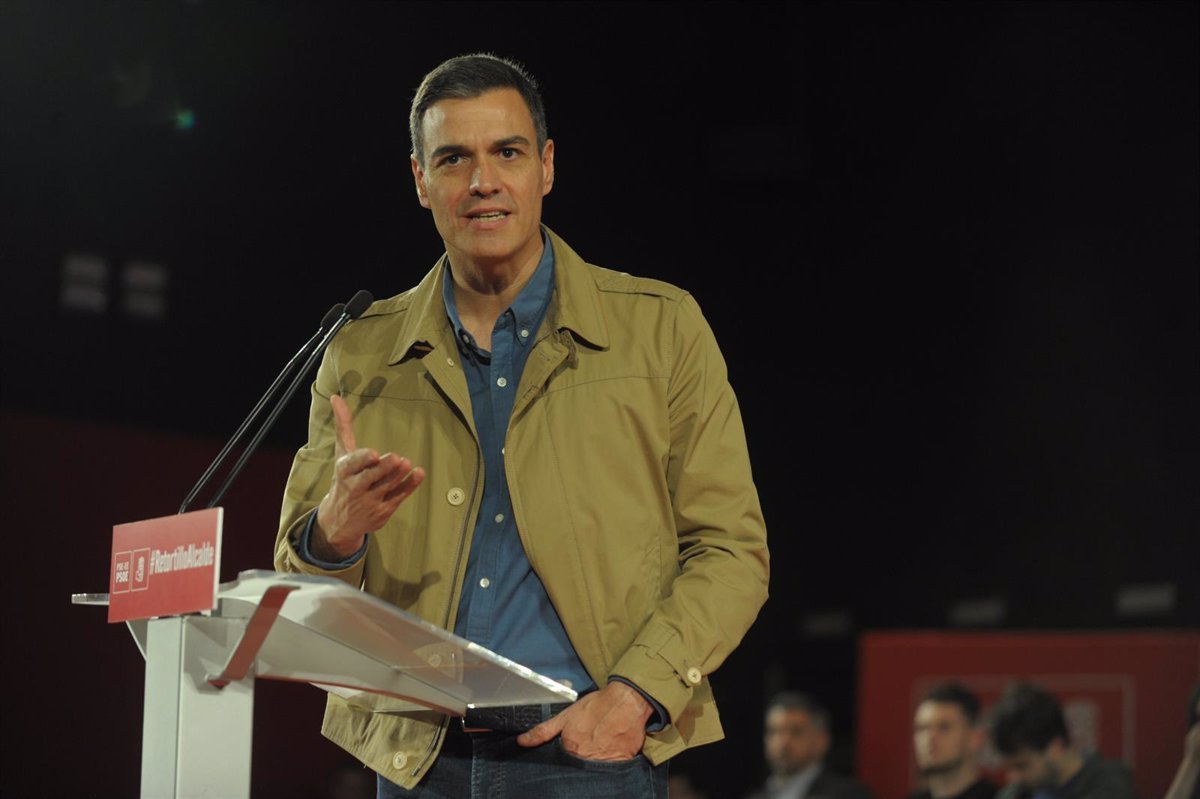 Pedro Sánchez clausura congreso regional del PSOE en Canarias el 26 de enero.