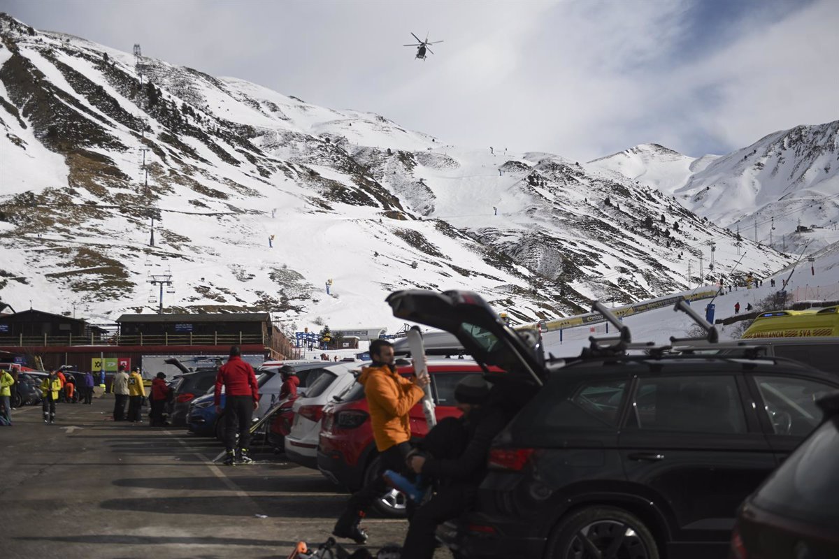 Reapertura parcial de Astún tras investigación de accidente en telesilla.