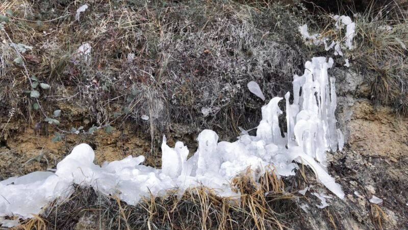 Temperaturas gélidas en Salvatierra (Álava)