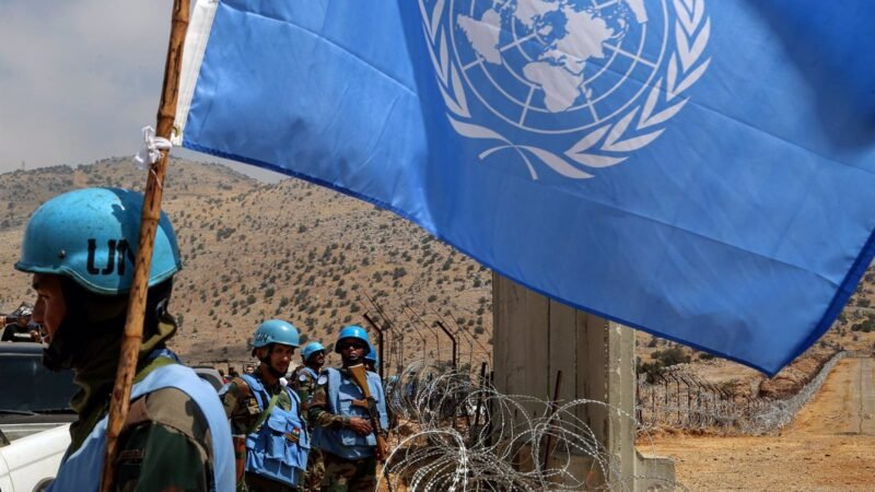 Tres «cascos azules» de la FPNUL resultan heridos en explosión en Israel.