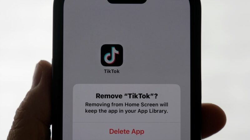 Trump da extensión de 90 días a TikTok para evitar prohibición.