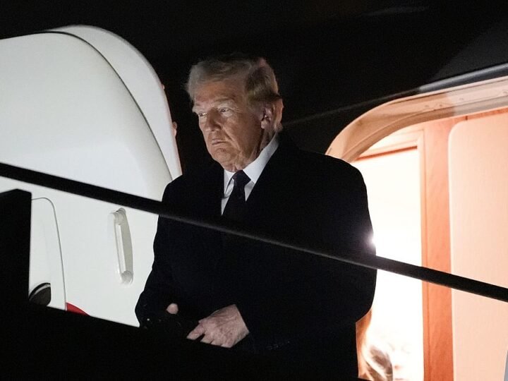 Trump llega a Washington y trasladan la inauguración al interior por el frío